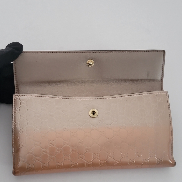 Gucci Shima Pink Enamel Leather Wallet - Picture 12 of 16